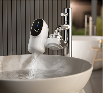 صنبور ماء كهربائي فوري مع تسخين خلال 3 ثوانٍ وشاشة عرض حرارة – ماء بارد وساخن – تركيب سهل – مناسب للمطبخ والحمّام